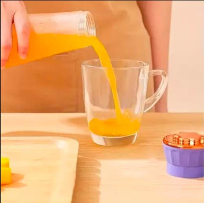 Portable Manual Fruit Juicer Bottle 400ml Multicolor